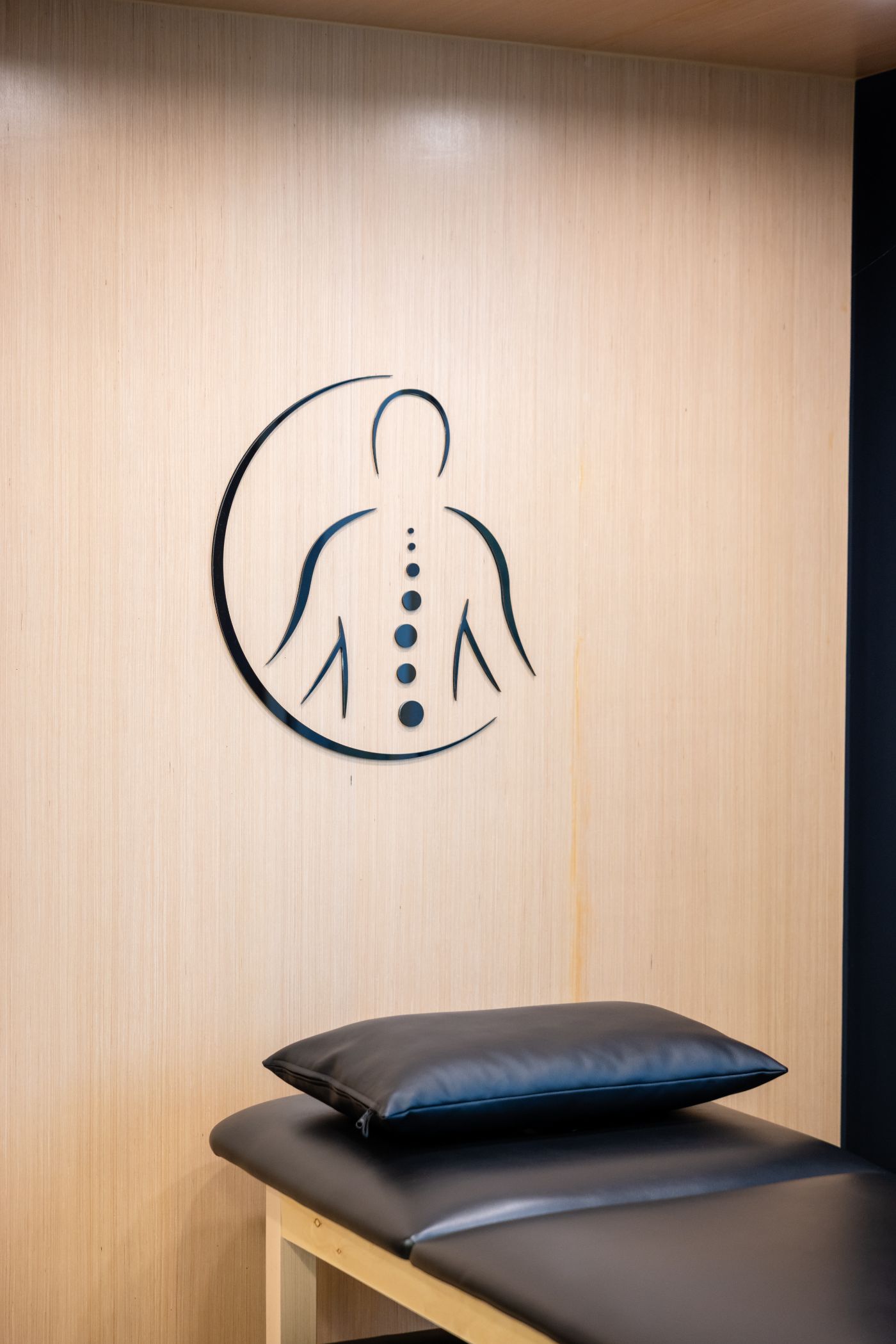 Elite Spine Fort Lee clinic interior